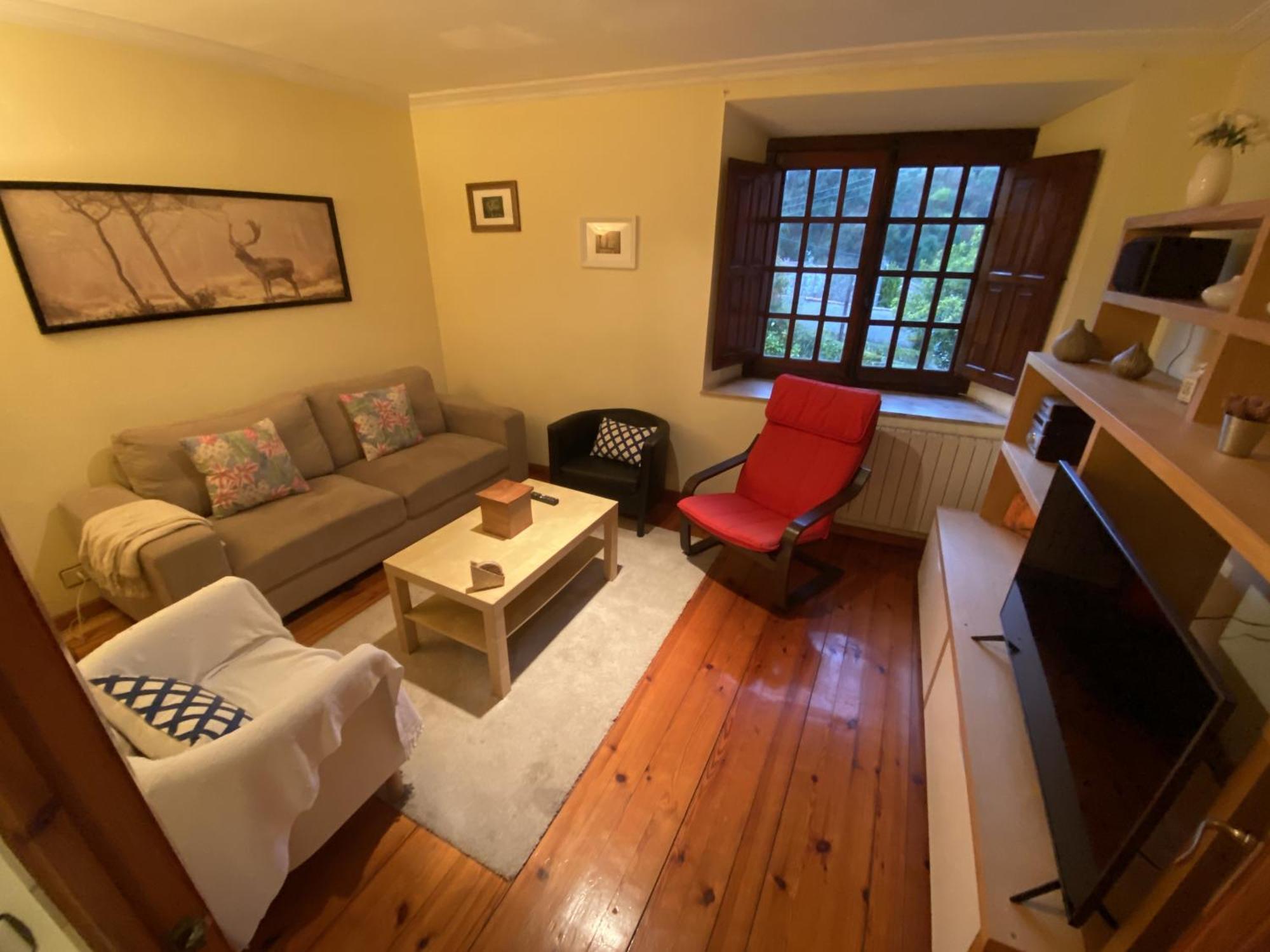 Holiday home Casa Estilo Rural Con Jardin Entre Playa Y Montana Caravia